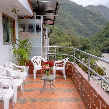 Hotel Vista Machu Picchu Esterno foto